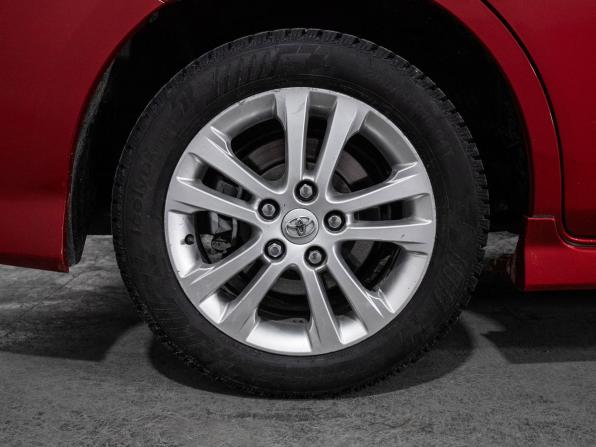 Toyota ISis I Рестайлинг с пробегом 2013 года, цена 1 149 500 рублей, 179138 км, компактвэн, Автокод Объявления