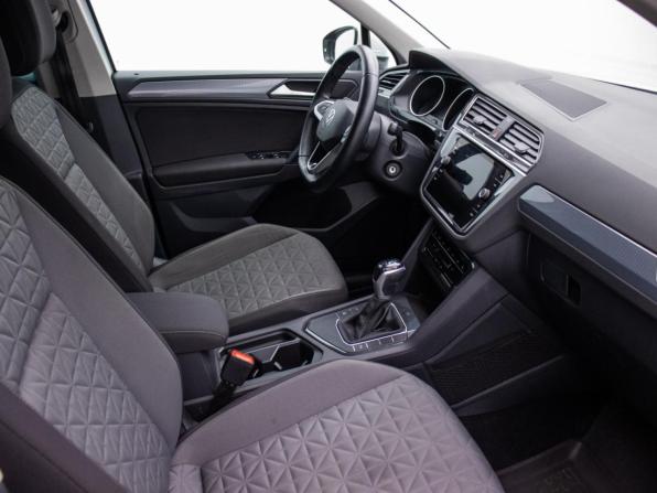 Volkswagen Tiguan II Рестайлинг с пробегом 2020 года, цена 2 496 000 рублей, 60855 км, внедорожник, Автокод Объявления