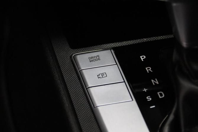 Hyundai Avante VI Рестайлинг с пробегом 2020 года, цена 1 825 250 рублей, 68397 км, седан, Автокод Объявления