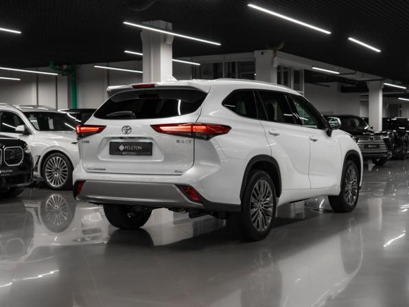 Toyota Highlander IV (XU70) с пробегом 2025 года, цена 5 225 000 рублей, 50 км, внедорожник, Автокод Объявления