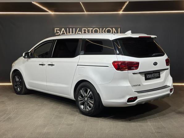 Kia Carnival III с пробегом 2020 года, цена 3 050 000 рублей, 103159 км, минивэн, Автокод Объявления