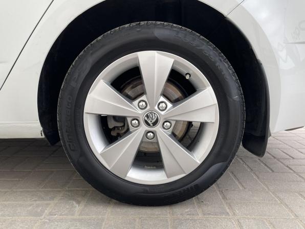 Skoda Octavia III (A7) Рестайлинг с пробегом 2020 года, цена 2 400 000 рублей, 125776 км, лифтбек, Автокод Объявления
