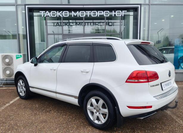Volkswagen Touareg II с пробегом 2012 года, цена 1 959 700 рублей, 277560 км, внедорожник, Автокод Объявления