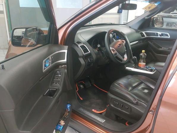 Ford Explorer V с пробегом 2015 года, цена 1 735 000 рублей, 156772 км, внедорожник, Автокод Объявления