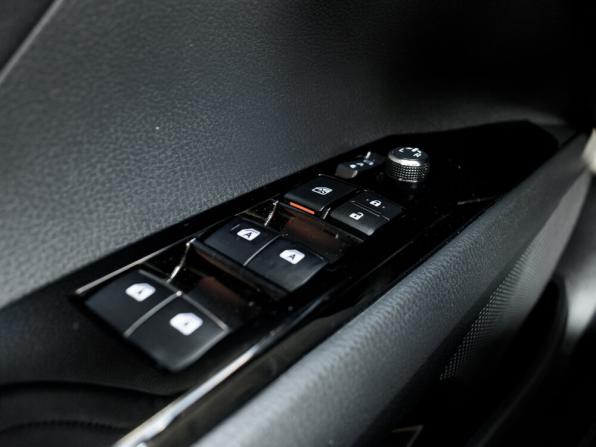 Toyota Camry VIII (XV70) с пробегом 2019 года, цена 2 695 000 рублей, 112910 км, седан, Автокод Объявления
