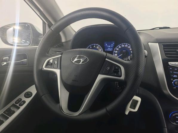 Hyundai Solaris I с пробегом 2012 года, цена 689 000 рублей, 137334 км, хэтчбек, Автокод Объявления