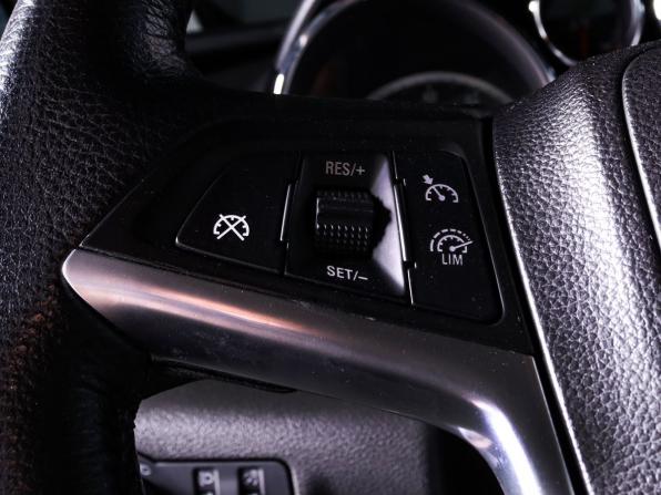 Opel Astra J Рестайлинг с пробегом 2012 года, цена 840 000 рублей, 148000 км, хэтчбек, Автокод Объявления