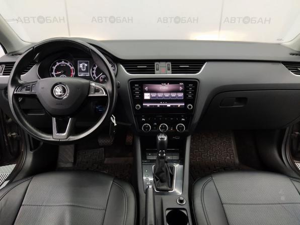 Skoda Octavia III (A7) Рестайлинг с пробегом 2018 года, цена 1 700 000 рублей, 126500 км, лифтбек, Автокод Объявления