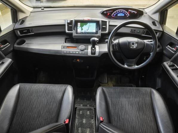 Honda Freed I Рестайлинг 2 с пробегом 2014 года, цена 1 459 000 рублей, 72537 км, компактвэн, Автокод Объявления