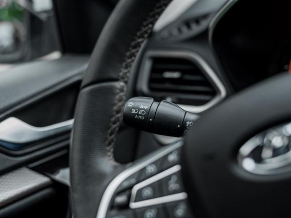 Lada (ВАЗ) Vesta I Рестайлинг (NG) с пробегом 2023 года, цена 1 050 000 рублей, 58309 км, универсал, Автокод Объявления