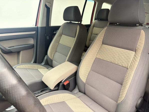 Volkswagen Touran I Рестайлинг с пробегом 2008 года, цена 699 000 рублей, 193946 км, компактвэн, Автокод Объявления