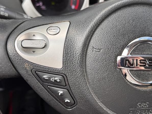 Nissan Juke I с пробегом 2012 года, цена 895 000 рублей, 215774 км, внедорожник, Автокод Объявления