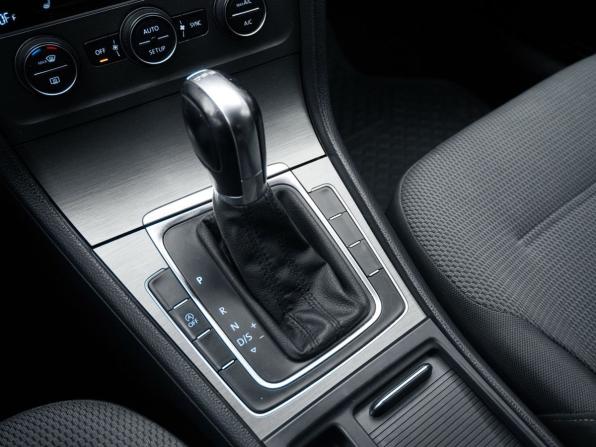 Volkswagen Golf VII с пробегом 2013 года, цена 1 150 000 рублей, 232711 км, хэтчбек, Автокод Объявления