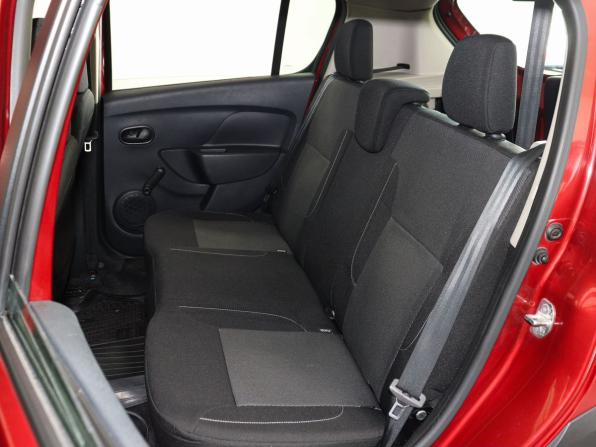 Renault Sandero II Рестайлинг с пробегом 2019 года, цена 1 149 000 рублей, 131000 км, хэтчбек, Автокод Объявления