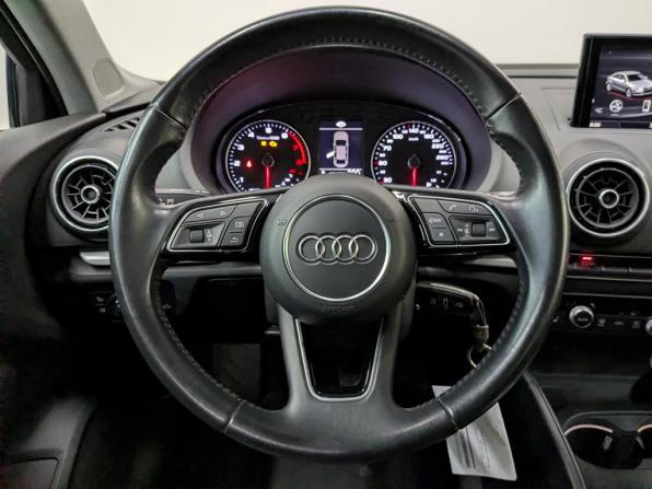 Audi A3 III (8V) Рестайлинг с пробегом 2017 года, цена 1 700 000 рублей, 136010 км, седан, Автокод Объявления