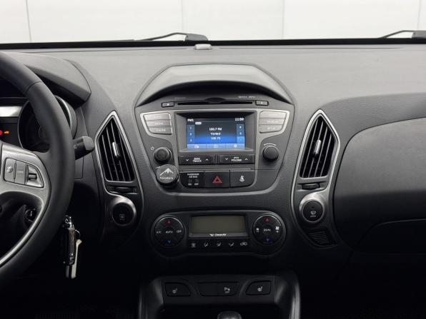 Hyundai ix35 I Рестайлинг с пробегом 2014 года, цена 1 385 000 рублей, 110246 км, внедорожник, Автокод Объявления