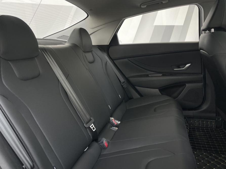 Hyundai Elantra VII (CN7) Рестайлинг Екатеринбург  - изображение 27