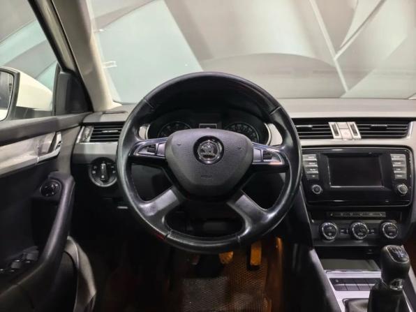 Skoda Octavia III (A7) с пробегом 2014 года, цена 890 000 рублей, 237620 км, лифтбек, Автокод Объявления