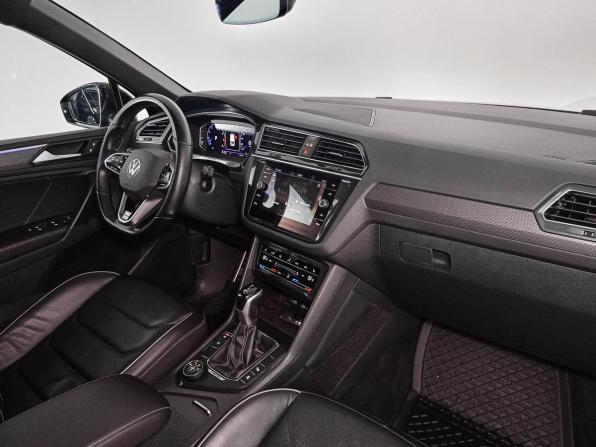 Volkswagen Tiguan II Рестайлинг с пробегом 2021 года, цена 4 391 000 рублей, 47000 км, внедорожник, Автокод Объявления