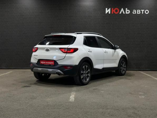 Kia Stonic I с пробегом 2019 года, цена 1 550 000 рублей, 121784 км, внедорожник, Автокод Объявления