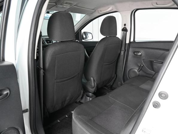 Renault Logan II Рестайлинг с пробегом 2022 года, цена 1 419 000 рублей, 70634 км, седан, Автокод Объявления