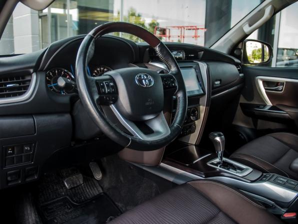Toyota Fortuner II с пробегом 2018 года, цена 3 700 000 рублей, 132087 км, внедорожник, Автокод Объявления