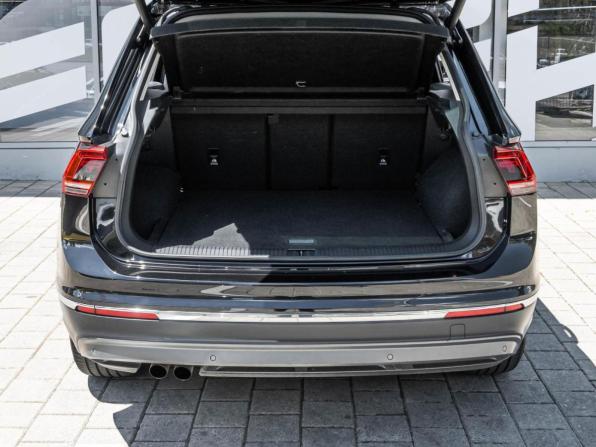 Volkswagen Tiguan II с пробегом 2017 года, цена 2 445 200 рублей, 162524 км, внедорожник, Автокод Объявления