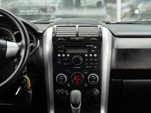 Suzuki Grand Vitara II Рестайлинг с пробегом 2010 года, цена 1 050 000 рублей, 196495 км, внедорожник, Автокод Объявления