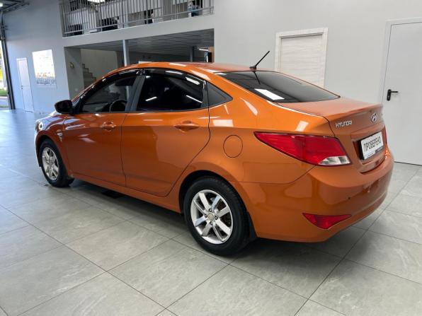 Hyundai Solaris I Рестайлинг с пробегом 2015 года, цена 970 000 рублей, 194470 км, седан, Автокод Объявления