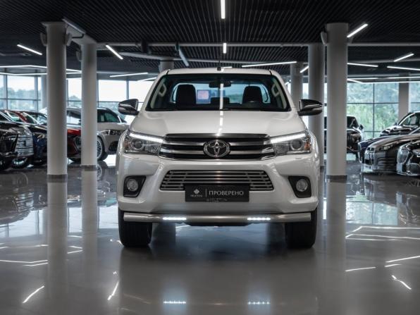 Toyota Hilux VIII с пробегом 2016 года, цена 3 980 000 рублей, 104593 км, пикап, Автокод Объявления