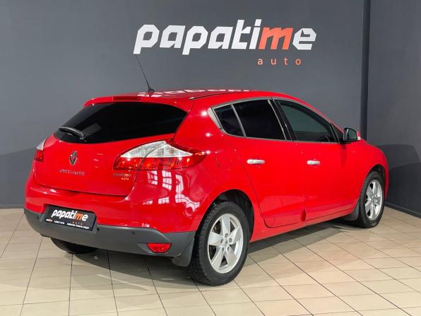 Renault Megane III с пробегом 2011 года, цена 785 000 рублей, 263250 км, хэтчбек, Автокод Объявления
