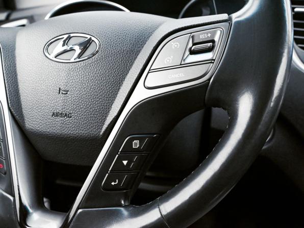Hyundai Santa Fe III Рестайлинг с пробегом 2017 года, цена 2 505 000 рублей, 121600 км, внедорожник, Автокод Объявления
