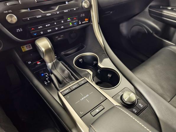 Lexus RX IV Рестайлинг с пробегом 2019 года, цена 4 799 000 рублей, 76015 км, внедорожник, Автокод Объявления