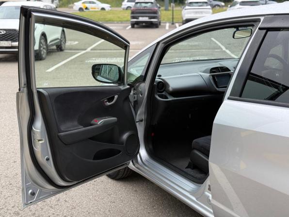 Honda Fit II с пробегом 2011 года, цена 850 000 рублей, 130736 км, хэтчбек, Автокод Объявления