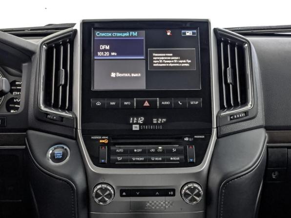 Toyota Land Cruiser 200 Series Рестайлинг 2 с пробегом 2020 года, цена 8 350 000 рублей, 131306 км, внедорожник, Автокод Объявления