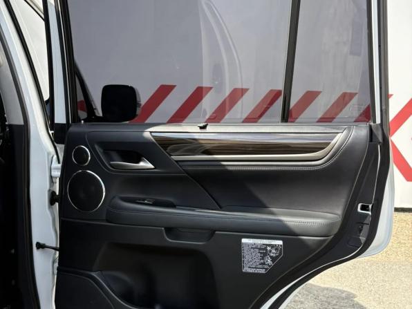 Lexus LX III Рестайлинг 2 с пробегом 2019 года, цена 10 500 000 рублей, 73202 км, внедорожник, Автокод Объявления