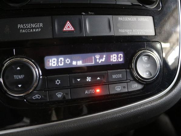 Mitsubishi Outlander III Рестайлинг 3 с пробегом 2018 года, цена 2 150 000 рублей, 138919 км, внедорожник, Автокод Объявления