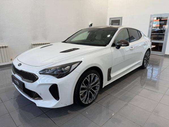 Kia Stinger I с пробегом 2018 года, цена 2 515 000 рублей, 78162 км, лифтбек, Автокод Объявления