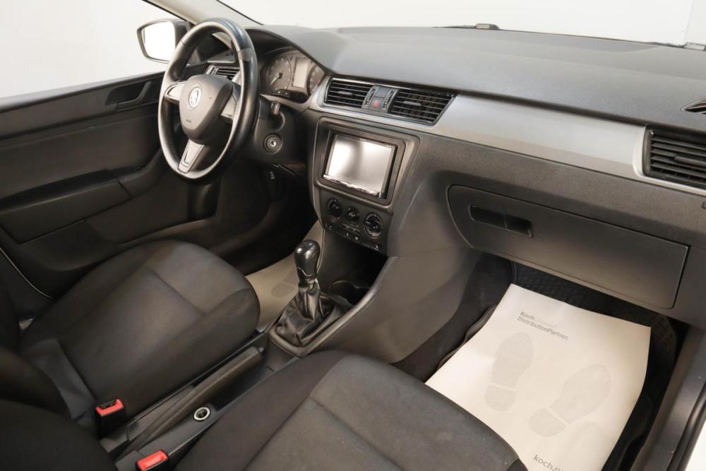 Skoda Rapid I Челябинск  - изображение 11