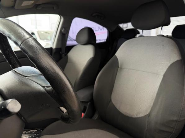 Hyundai Solaris I с пробегом 2012 года, цена 850 000 рублей, 205000 км, седан, Автокод Объявления