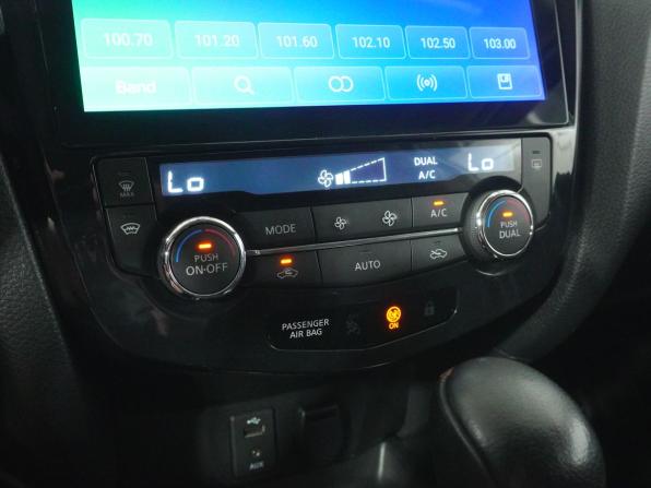 Nissan Qashqai II с пробегом 2018 года, цена 1 699 000 рублей, 112088 км, внедорожник, Автокод Объявления