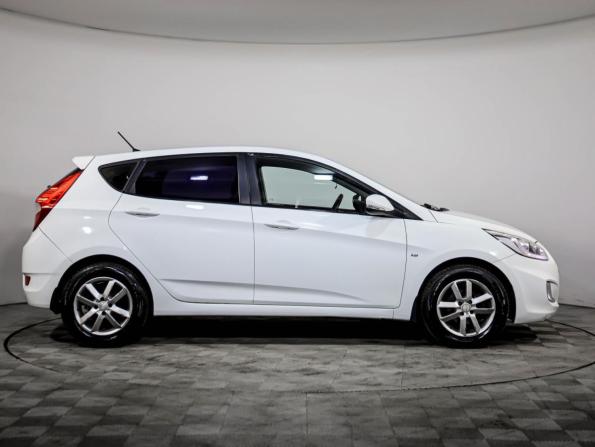 Hyundai Solaris I с пробегом 2013 года, цена 699 000 рублей, 236136 км, хэтчбек, Автокод Объявления