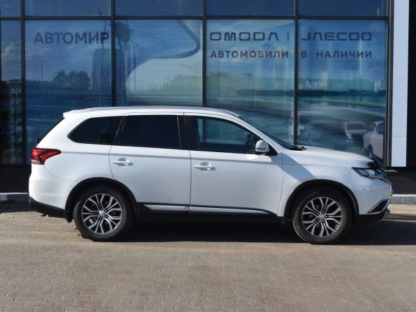 Mitsubishi Outlander III Рестайлинг 2 с пробегом 2016 года, цена 1 660 000 рублей, 150968 км, внедорожник, Автокод Объявления