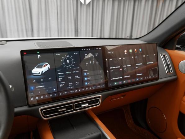 Li Auto (Lixiang) L7 I с пробегом 2023 года, цена 6 050 000 рублей, 48100 км, внедорожник, Автокод Объявления