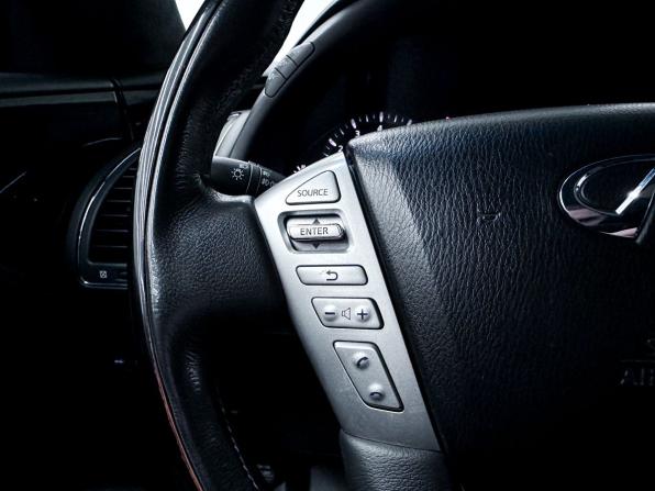 Infiniti QX80 I Рестайлинг с пробегом 2015 года, цена 3 200 000 рублей, 112000 км, внедорожник, Автокод Объявления
