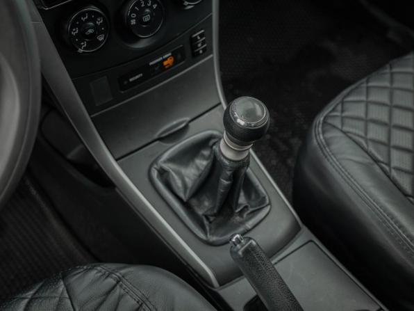 Toyota Corolla X (E140 E150) Рестайлинг с пробегом 2012 года, цена 950 000 рублей, 271800 км, седан, Автокод Объявления
