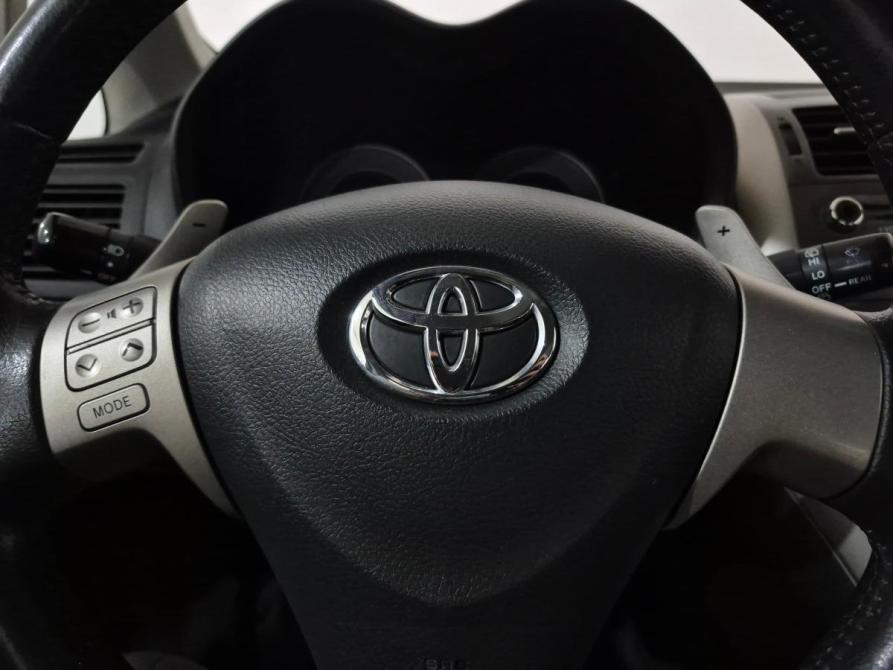 Toyota Auris I Альметьевск  - изображение 23