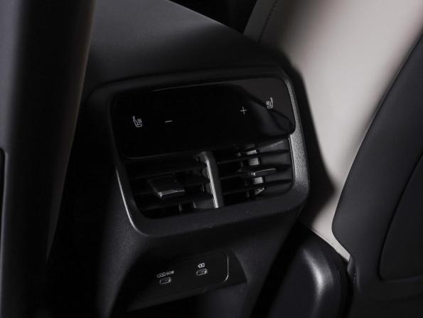 Volvo XC70 III с пробегом 2025 года, цена 7 250 000 рублей, 11168 км, внедорожник, Автокод Объявления