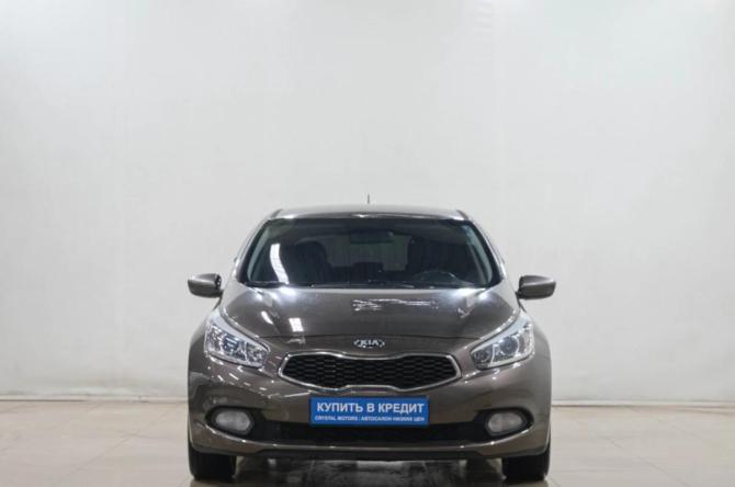 Kia Ceed II с пробегом 2013 года, цена 799 000 рублей, 212000 км, хэтчбек, Автокод Объявления