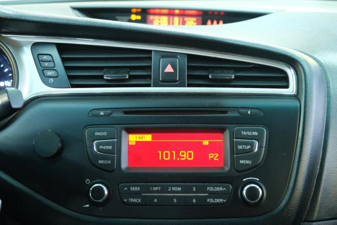 Kia Ceed II Рестайлинг с пробегом 2016 года, цена 1 099 000 рублей, 130500 км, универсал, Автокод Объявления
